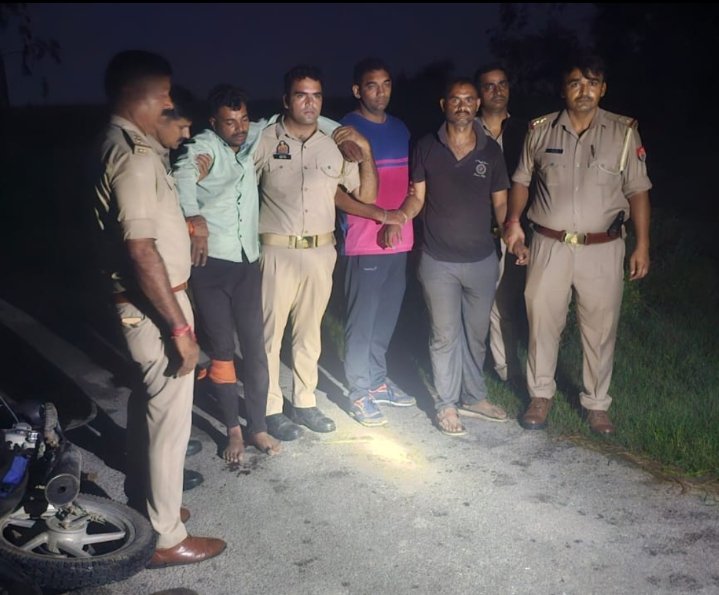 स्योहारा में गोवंश कटान मामले में महिला समेत तीन गिरफ्तार, पुलिस मुठभेड़ में एक बदमाश घायल